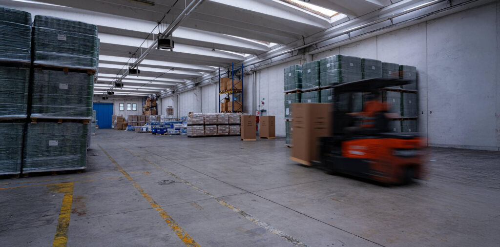 immagine vantaggi magazzini doganali